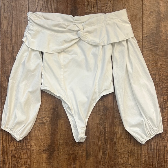 Skylar Rose Off-Shoulder White Bodysuit Size S - Picture 11 of 11